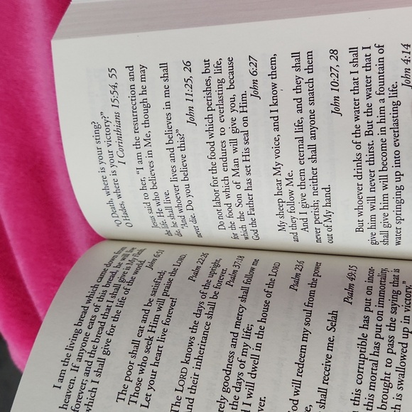 GOD'S PROMISES For Your Every Need NKJV - Picture 3 of 4